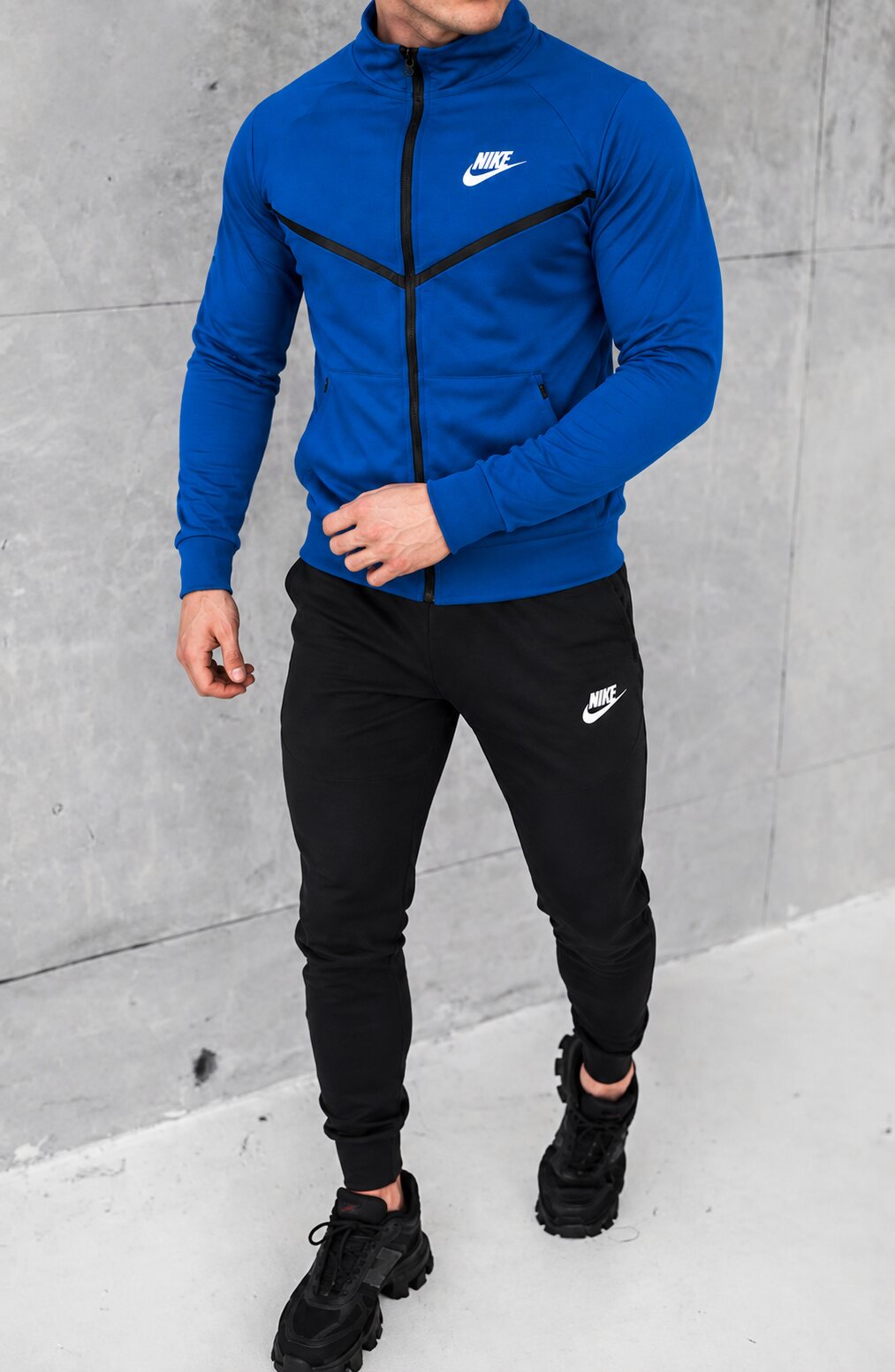 Nike kostiumas
