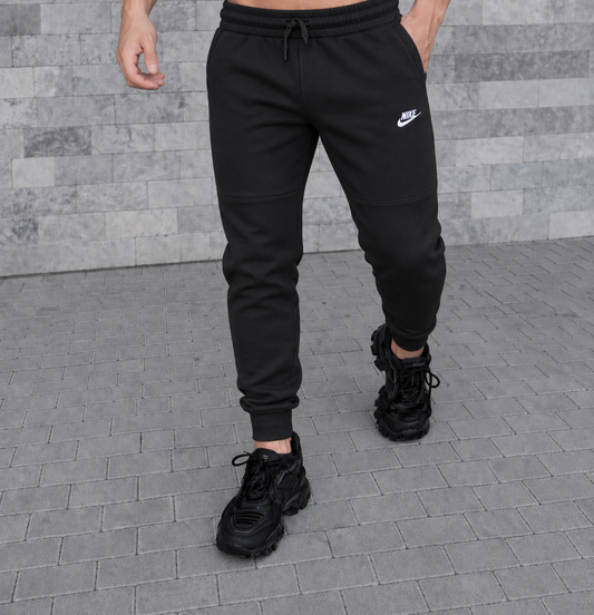 Nike kelnės