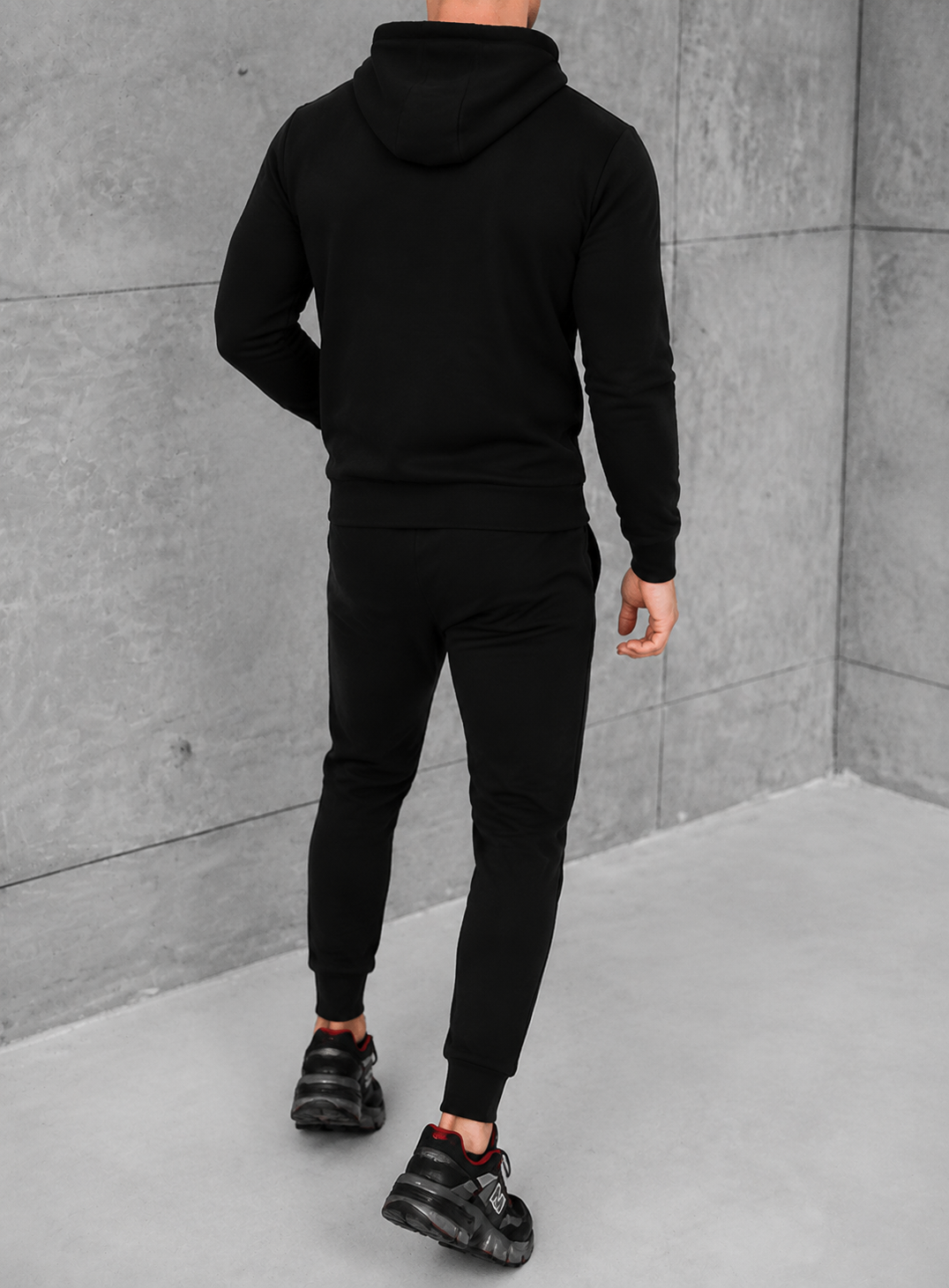 Adidas kostiumas