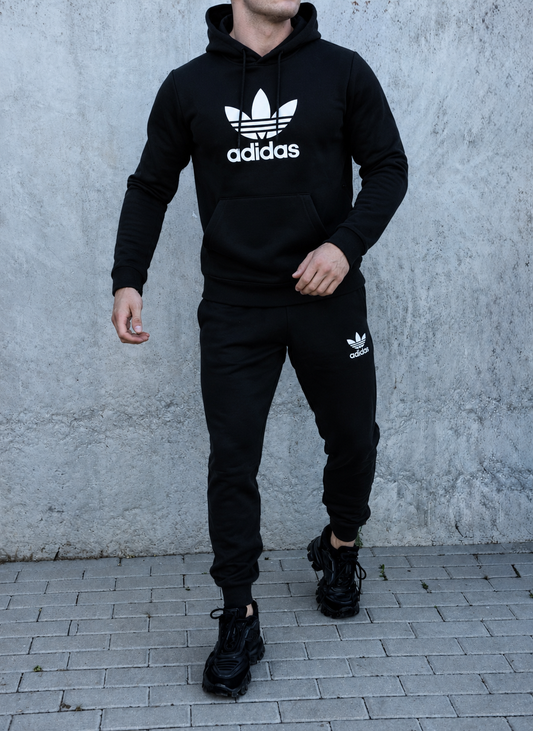 Adidas kostiumas
