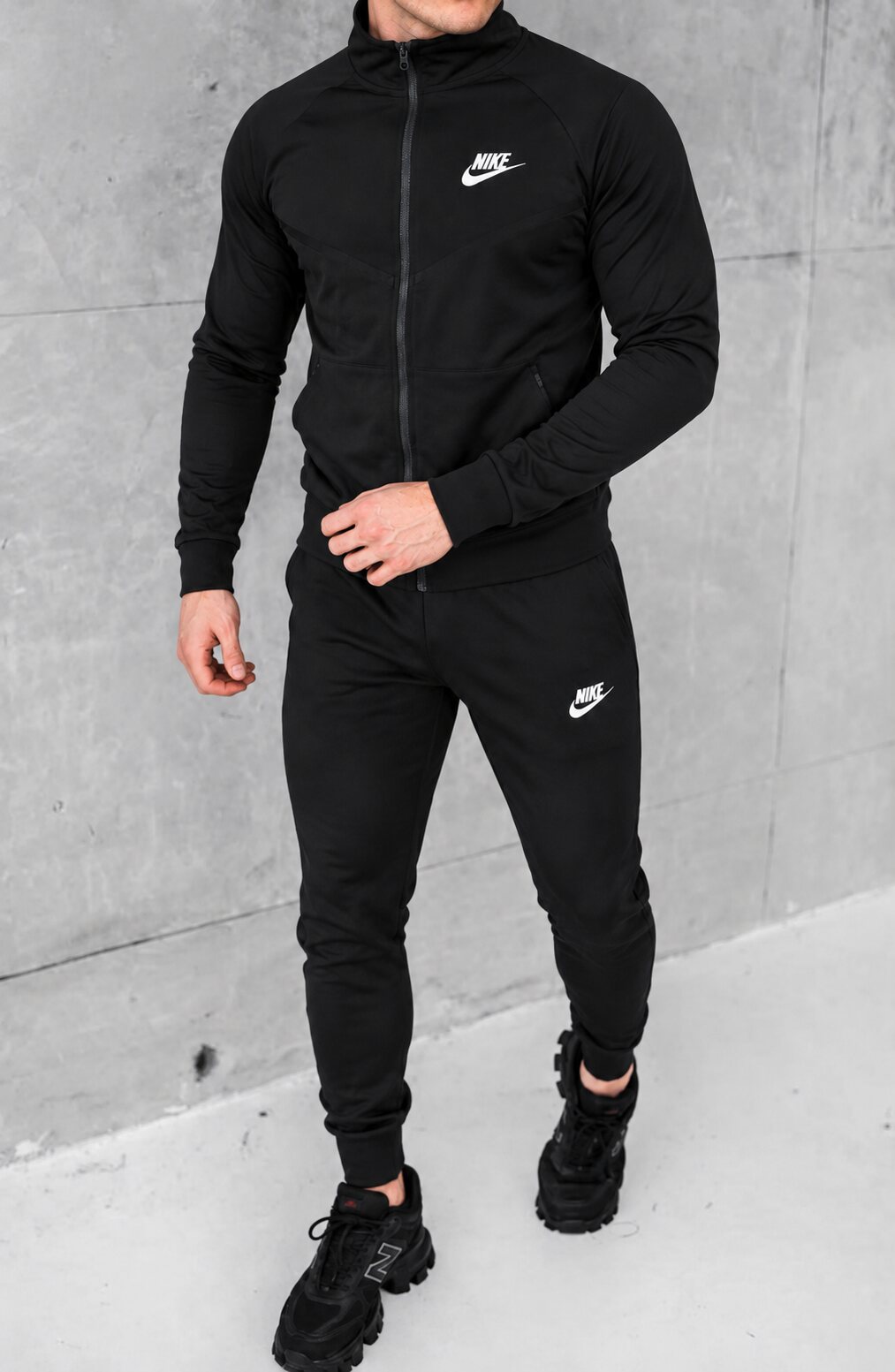 Nike kostiumas